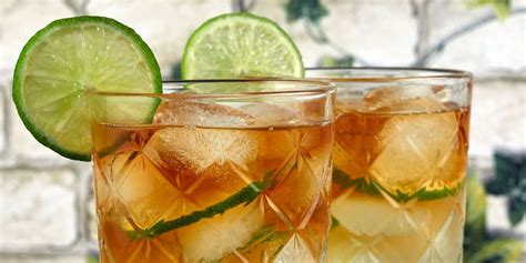5 cocktail recepten met Royal Club Ginger Beer in de hoofdrol .